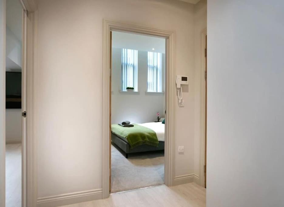 Stylish 1 Bed Leeds Apartment!